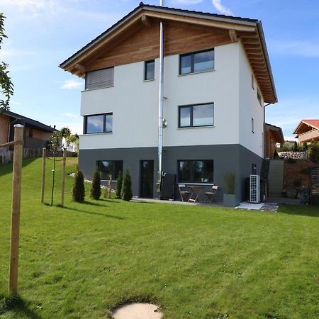 אוי-מיטלברג Ferienwohnung Mit Eigenem Garten Und Bergblick מראה חיצוני תמונה