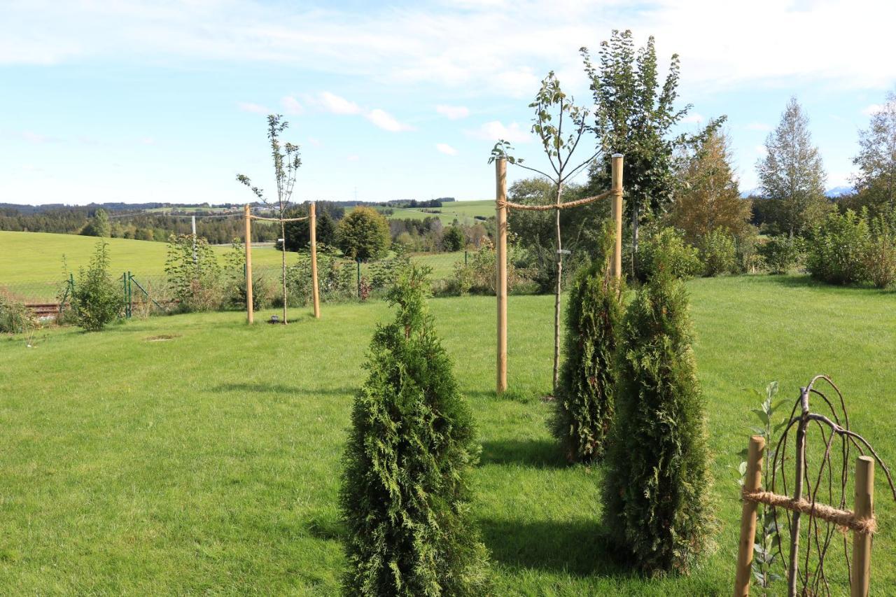 אוי-מיטלברג Ferienwohnung Mit Eigenem Garten Und Bergblick מראה חיצוני תמונה