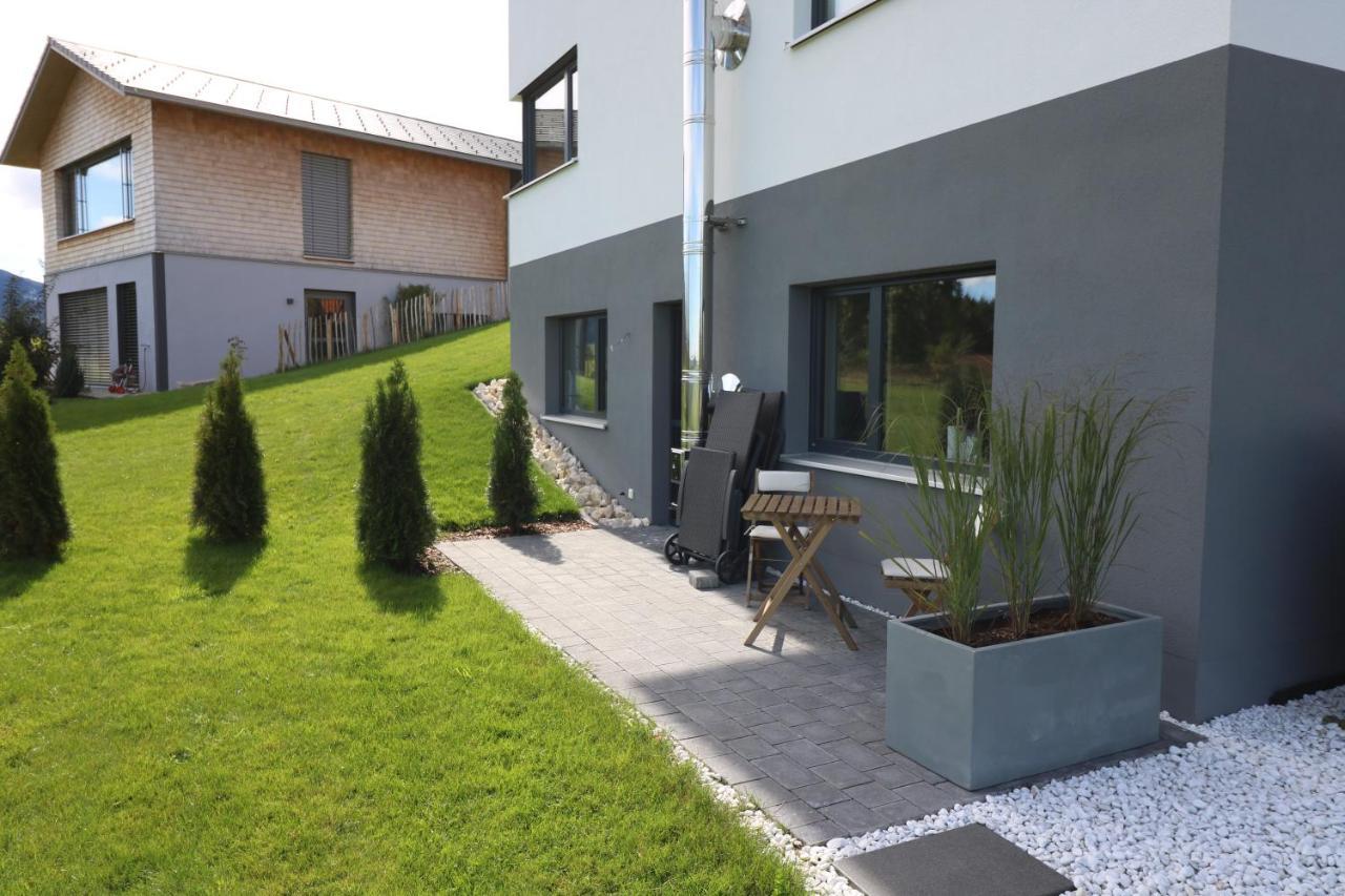 אוי-מיטלברג Ferienwohnung Mit Eigenem Garten Und Bergblick מראה חיצוני תמונה